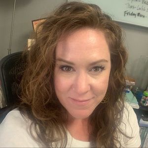 Meet your Posher, Nikki